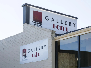 Gallery Hotel