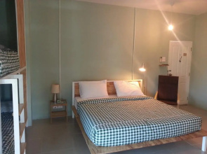 The Leaf Service Apartment