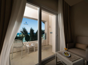 Sunny Days El Palacio Resort & Spa