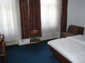 Hotel De La Sure
