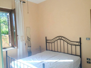 House With 2 Bedrooms in Laura, With Enclosed Garden - 100 m From the Beach