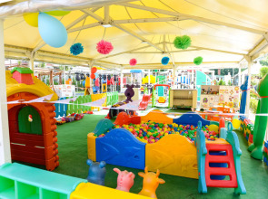 Apart Hotel Tarsis Club