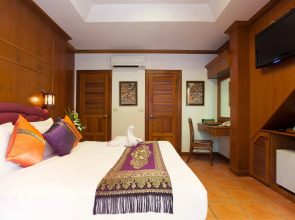 Royal Phawadee Village