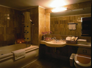 Tourist Hotel June