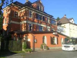 Pension Ayky