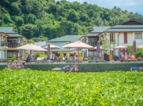 PP Charlie Beach Resort