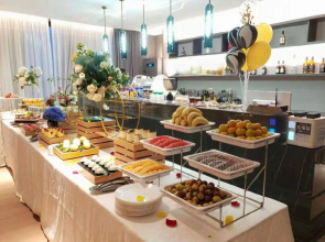 Ruisheng International Business Club Hotel