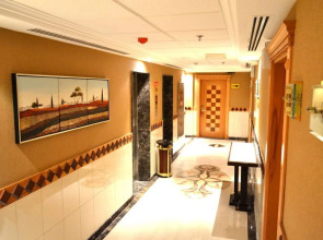 Отель Crystal Plaza