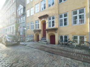 Central Canal Apartments 7