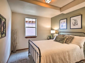 Fraser Condo w/ Views & Hot Tub: Near Winter Park!