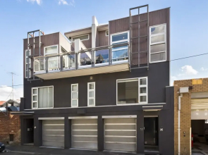 Hotham 2Bdr North Melbourne Apartment