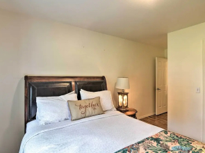 Quaint Ranch Home w/ Yard in Midtown Anchorage!