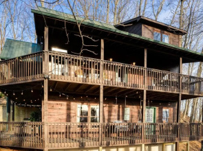MTN Cabin Sleeps 10 - 5 Mins To Fishing & Camping