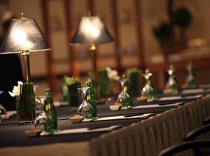 Renaissance Kuala Lumpur Hotel & Convention Centre