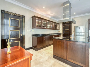 Maison Privee - Majestic Resort Villa with Private Pool on The Palm