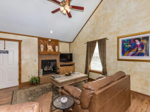 Appian Way Tuscan Cottage