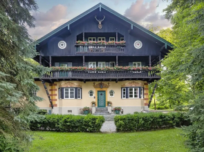 Villa Zollhaus Bed & Breakfast