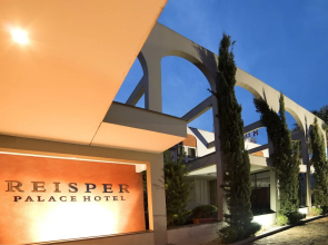 Reisper Palace Hotel