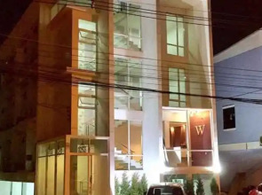 White Ville Apartment