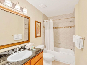 2BR Suite-pirate Ship View-resort Hot Tub Pool