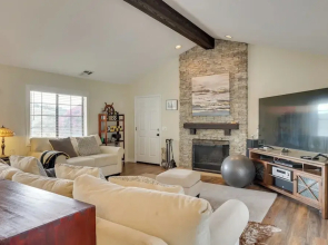 Pet-friendly Temecula Home in Wine Country!