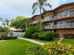 Canada House Pompano Beach