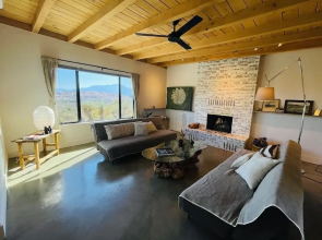 Verdin's Nest - Romantic Retreat W/ Hot Tub Under The Stars! 1 Bedroom Home by RedAwning