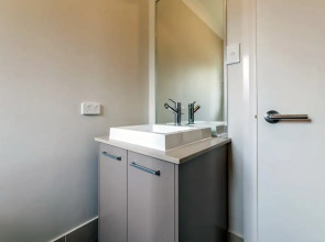 Tomaree Road, 19A 'The Villa'