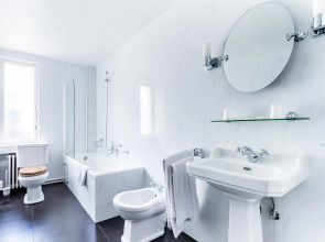 Hotel des Colonies Brussels by Mercure