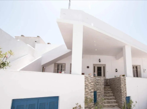 Naxian Harmony 300m from the beach