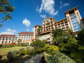Landmark Mekong Riverside Hotel