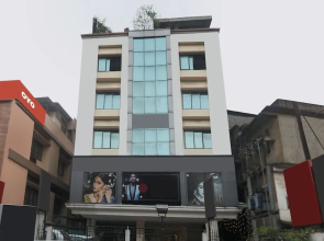 OYO 23403 Hotel Rashmi