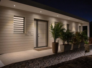 Dream Villa Black Opal