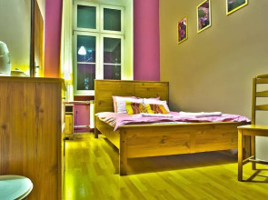 Nathans Villa Hostel