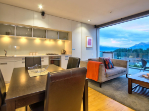 Private Apartment at Pounamu 203