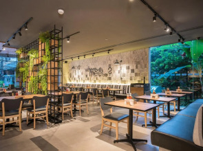 Holiday Inn Express Bangkok Sathorn by IHG