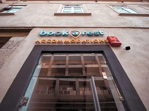 Bookarest Hostel Malta