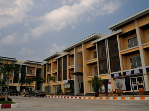 Boonjumnong Modern Apartments