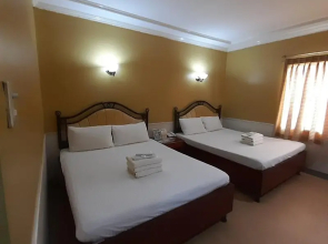 Capital O 740 Bliss Hotel Dau