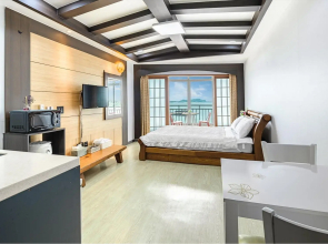 Jeju padosoriminbak pension