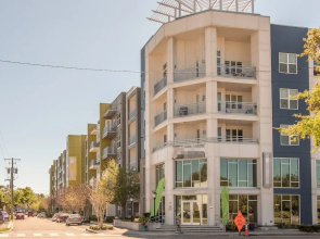 Courier City Apartments by Frontdesk