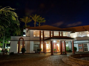 Lake Victoria Hotel