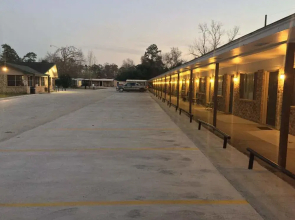 Garden Inn and Suites Silsbee