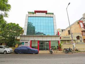 Asees Inn Hotel