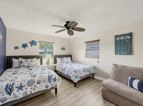 Punta Gorda 3-Bedroom Canalfront Vacation Home with Dock 3 Home