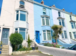 4 Bedroom Victorian Townhouse With Sea Views
