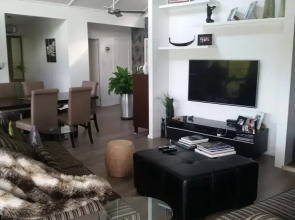 Water's Edge Holiday Homes