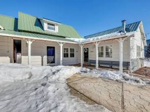 Fish, Hike & More: Garden Valley Family Home