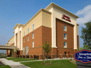 Hampton Inn & Suites Syracuse/Carrier Circle