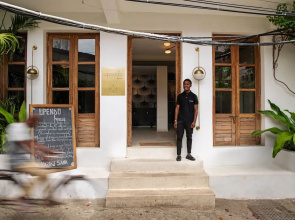 Upendo House Hotel
